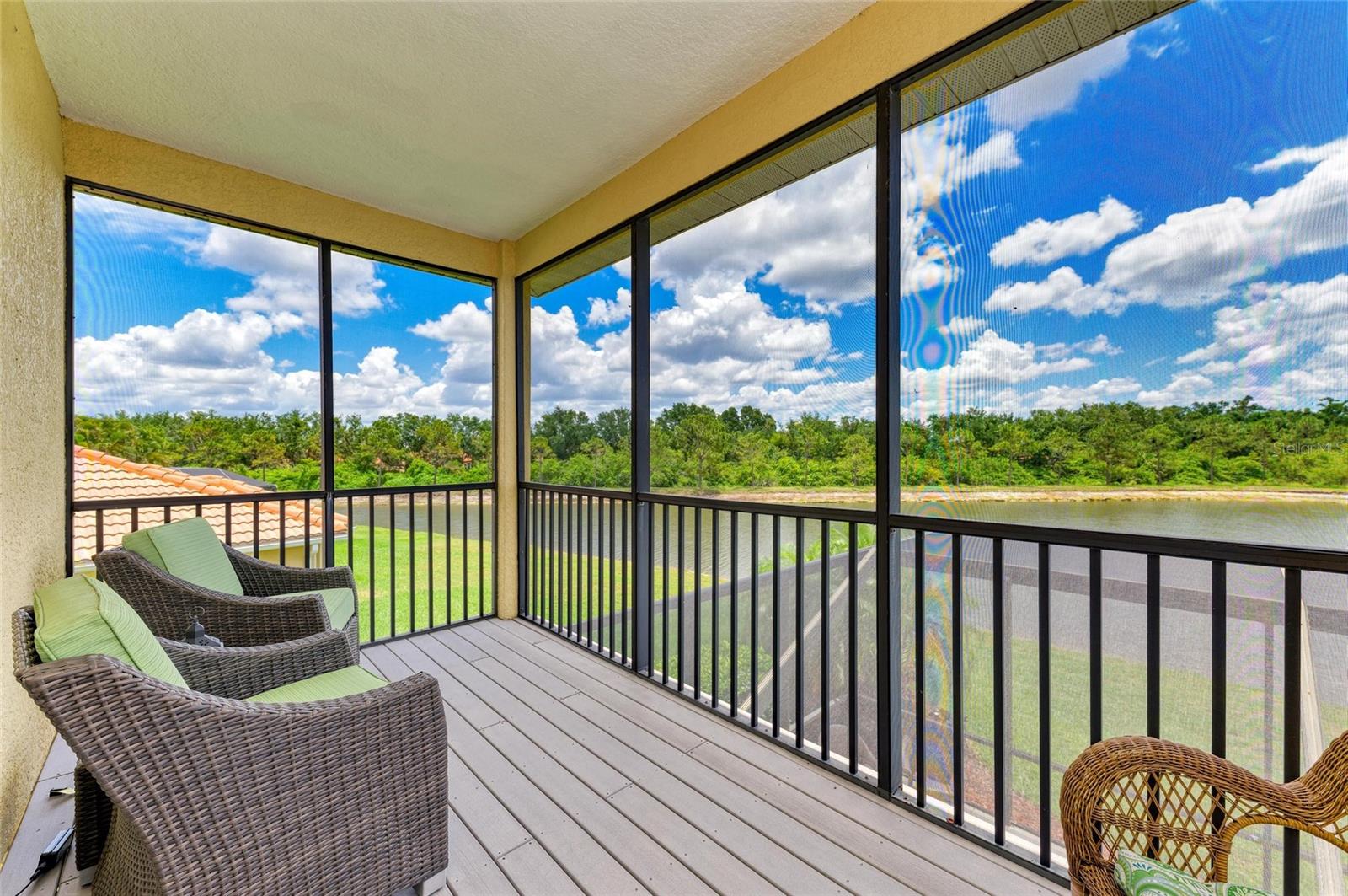 Image 12 of 89 For 235 River Enclave Court