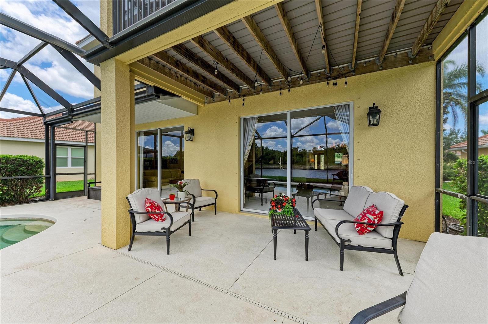 Image 14 of 89 For 235 River Enclave Court
