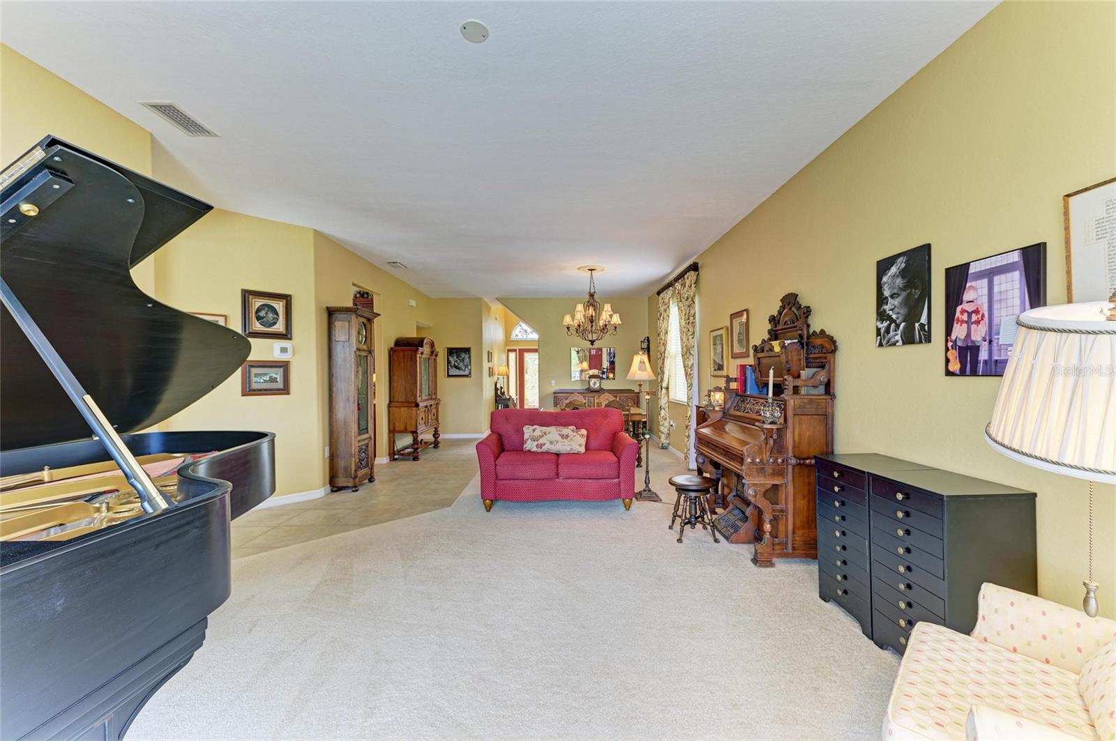 Image 26 of 89 For 235 River Enclave Court