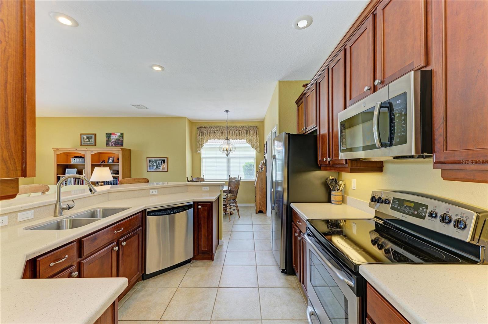Image 29 of 89 For 235 River Enclave Court
