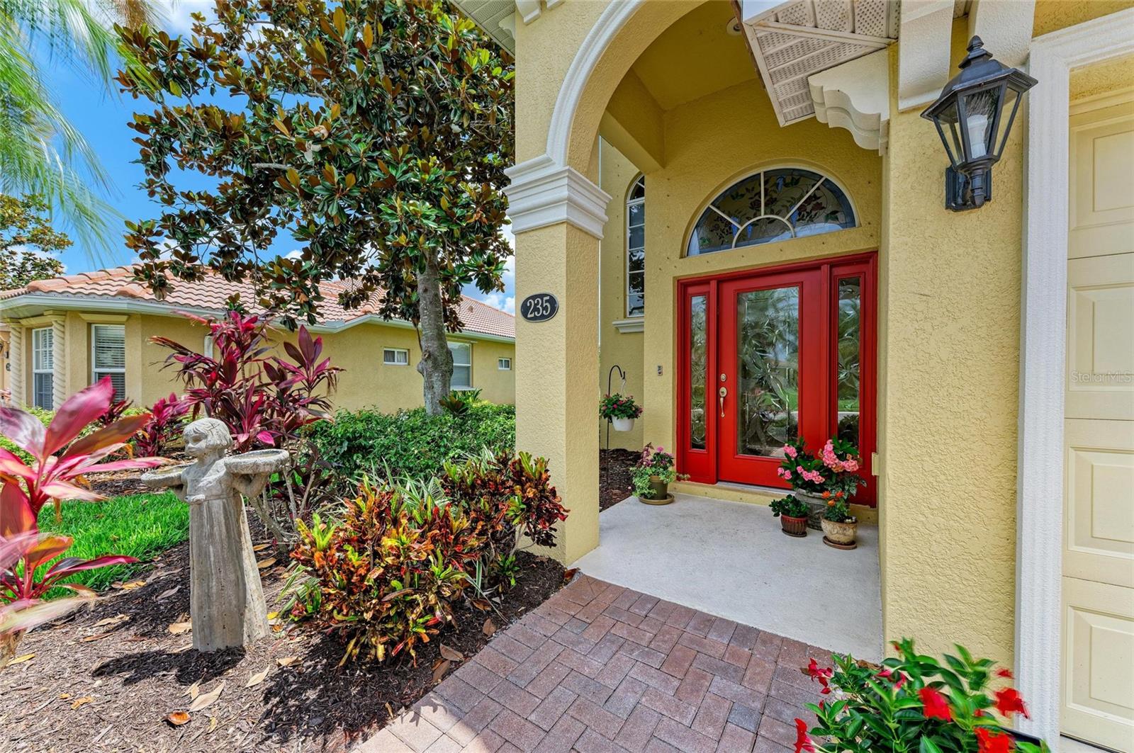 Image 9 of 89 For 235 River Enclave Court