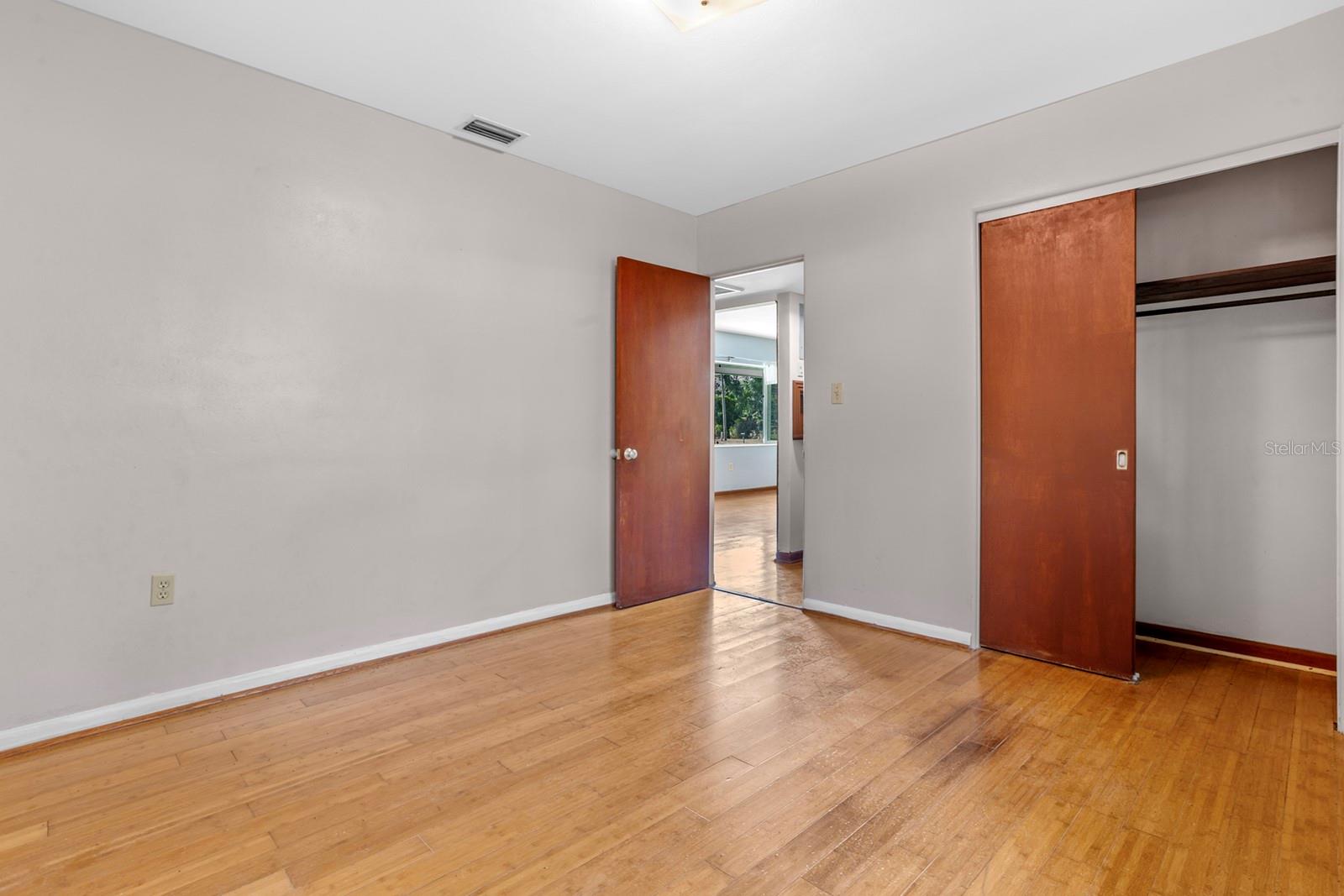 Image 10 of 23 For 641 Jackson Street