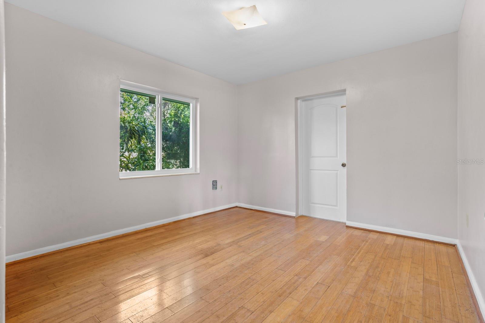 Image 11 of 23 For 641 Jackson Street