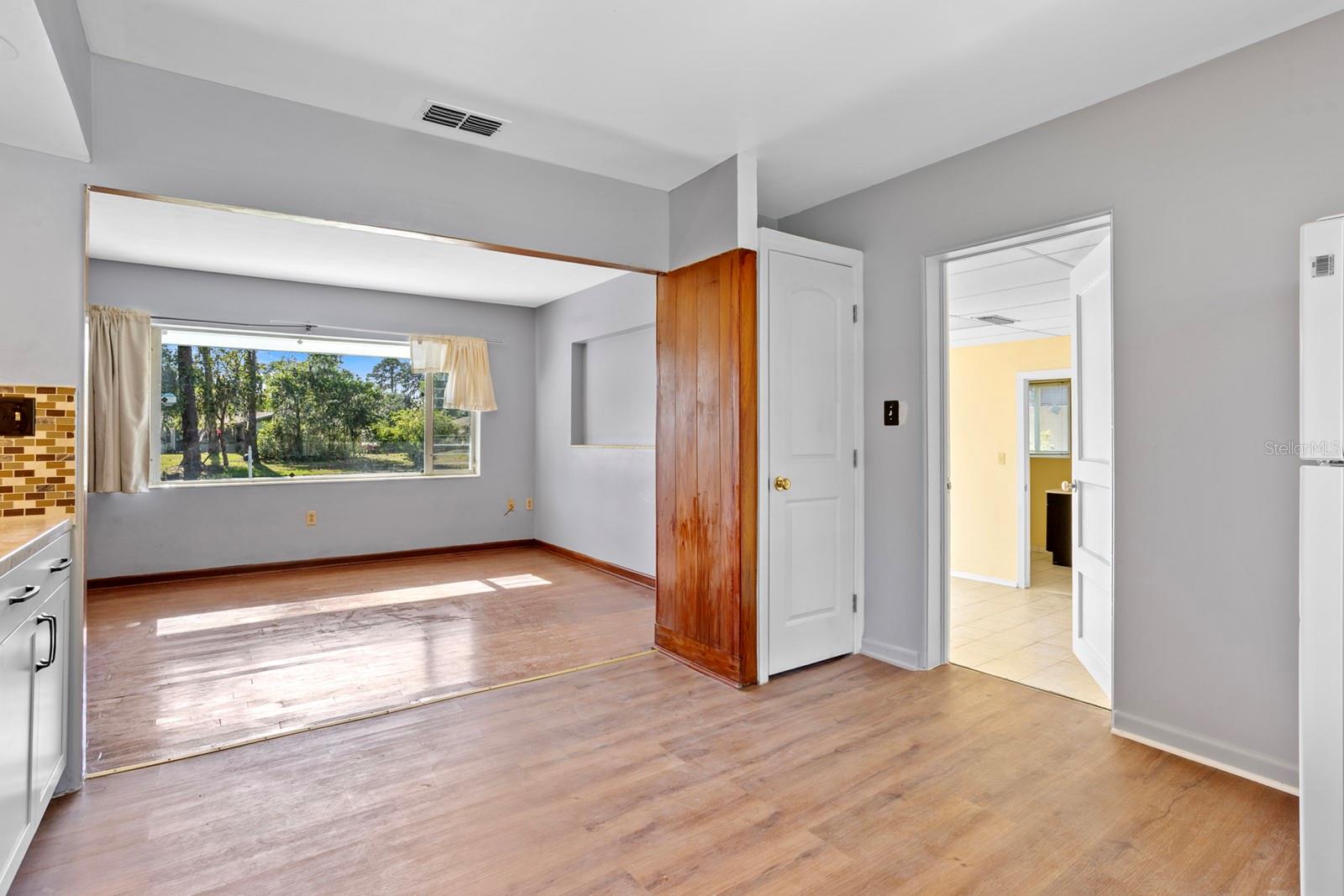 Image 17 of 23 For 641 Jackson Street