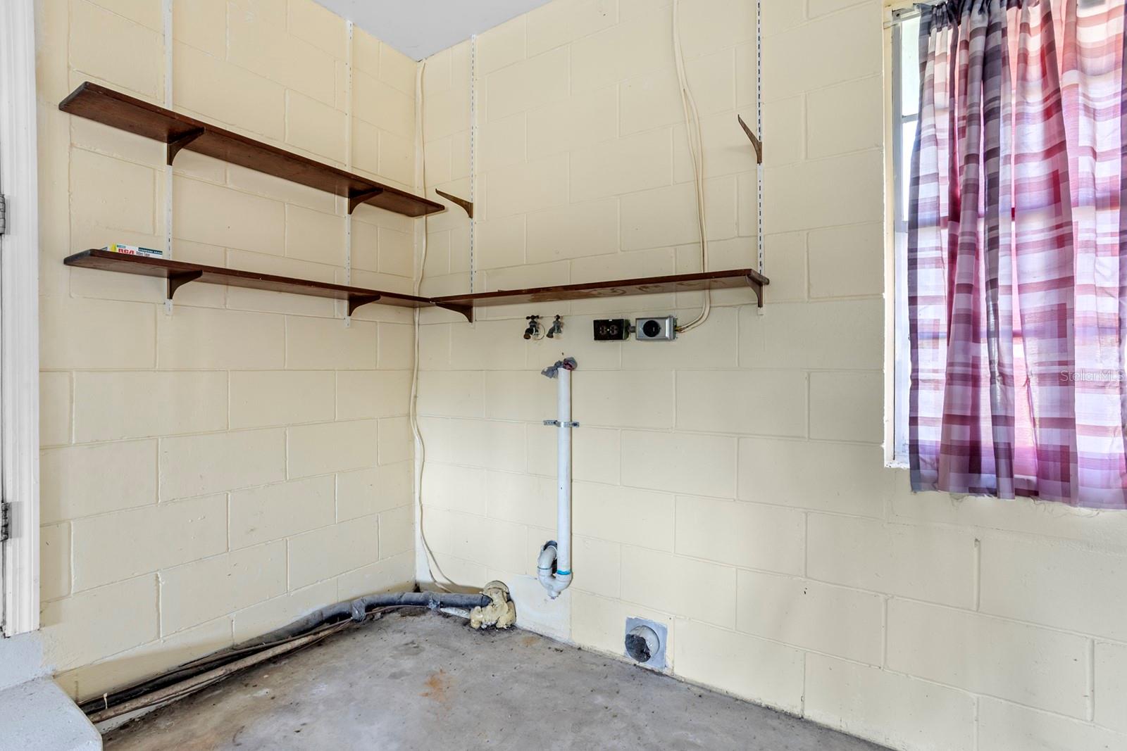 Image 18 of 23 For 641 Jackson Street