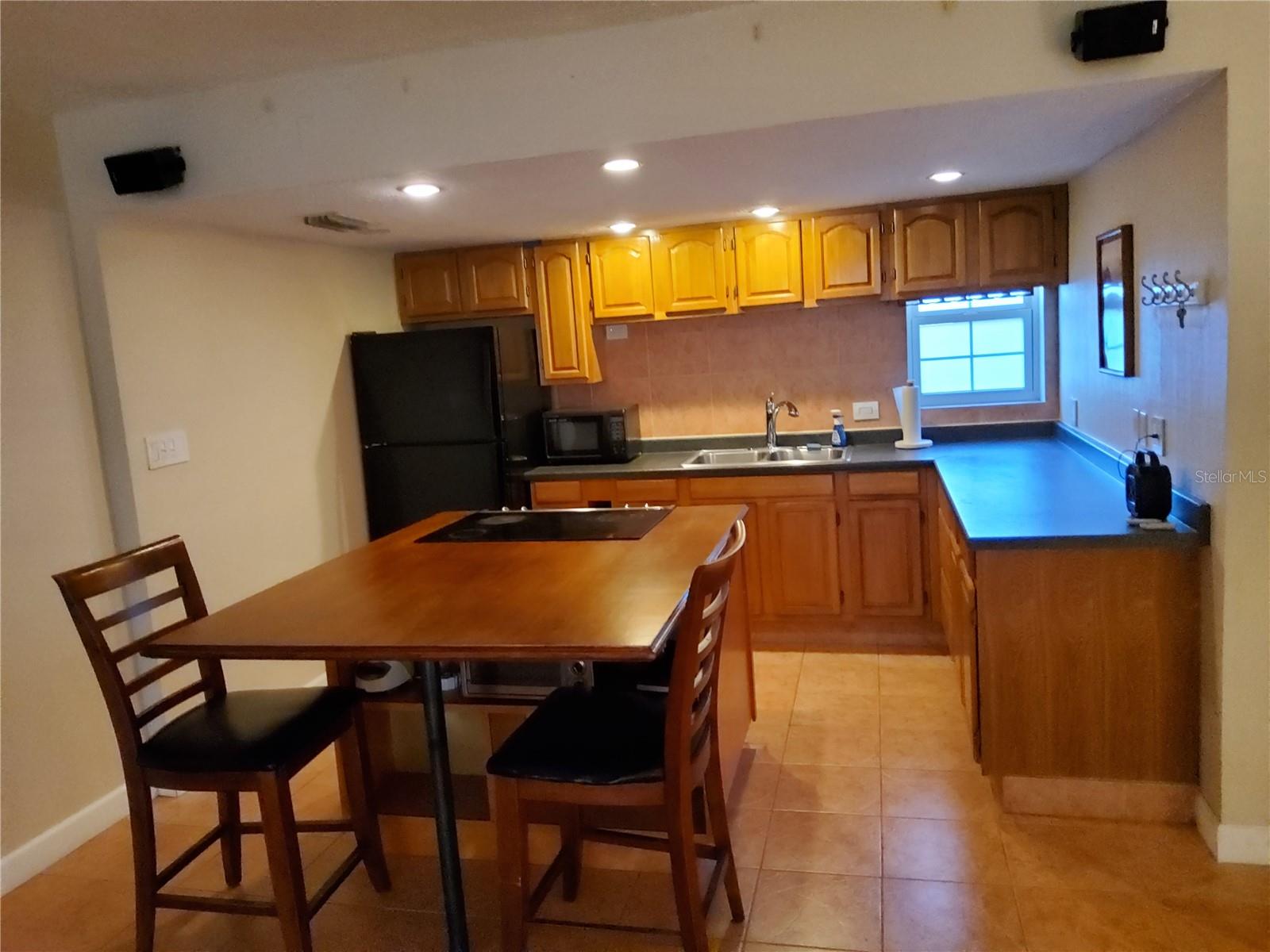 Image 3 of 25 For 4607 North B Street 105