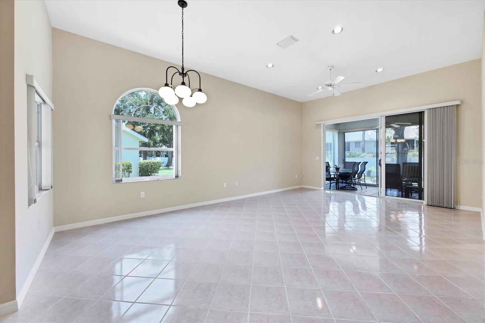 Image 16 of 55 For 6222 Country Club Way