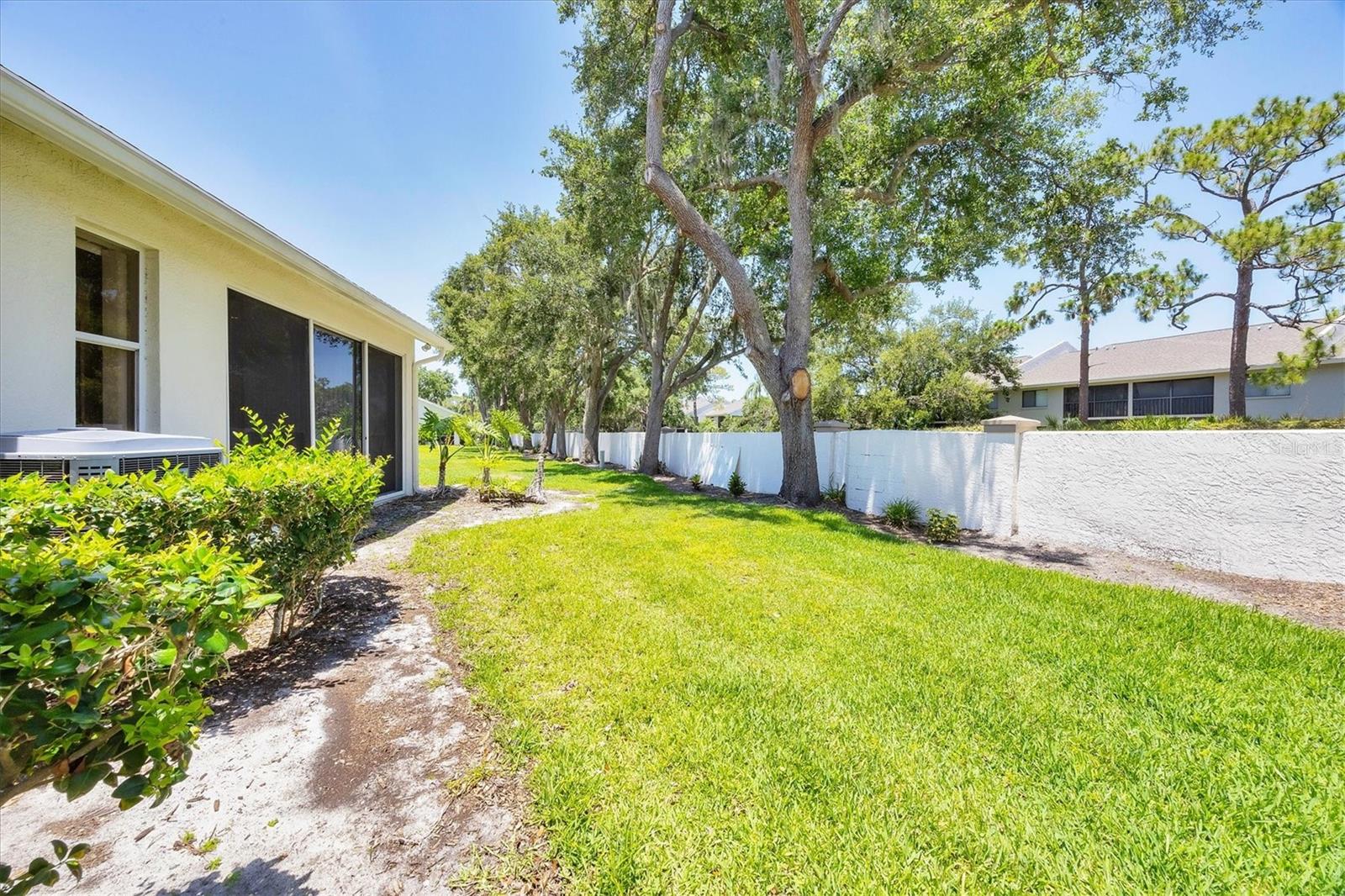 Image 30 of 55 For 6222 Country Club Way