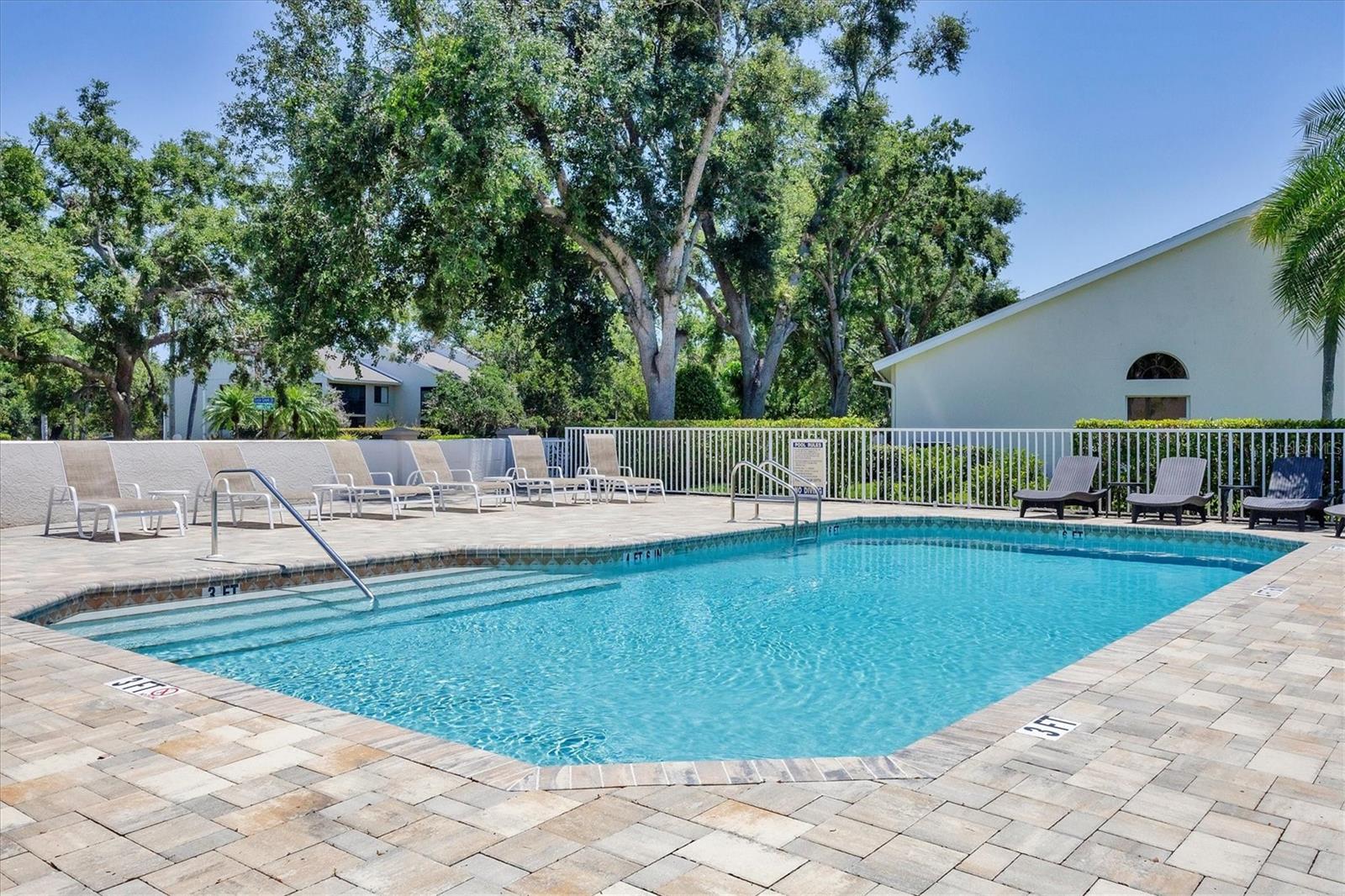 Image 40 of 55 For 6222 Country Club Way