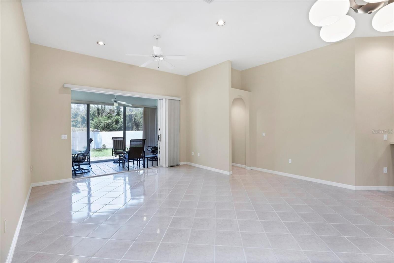 Image 7 of 55 For 6222 Country Club Way