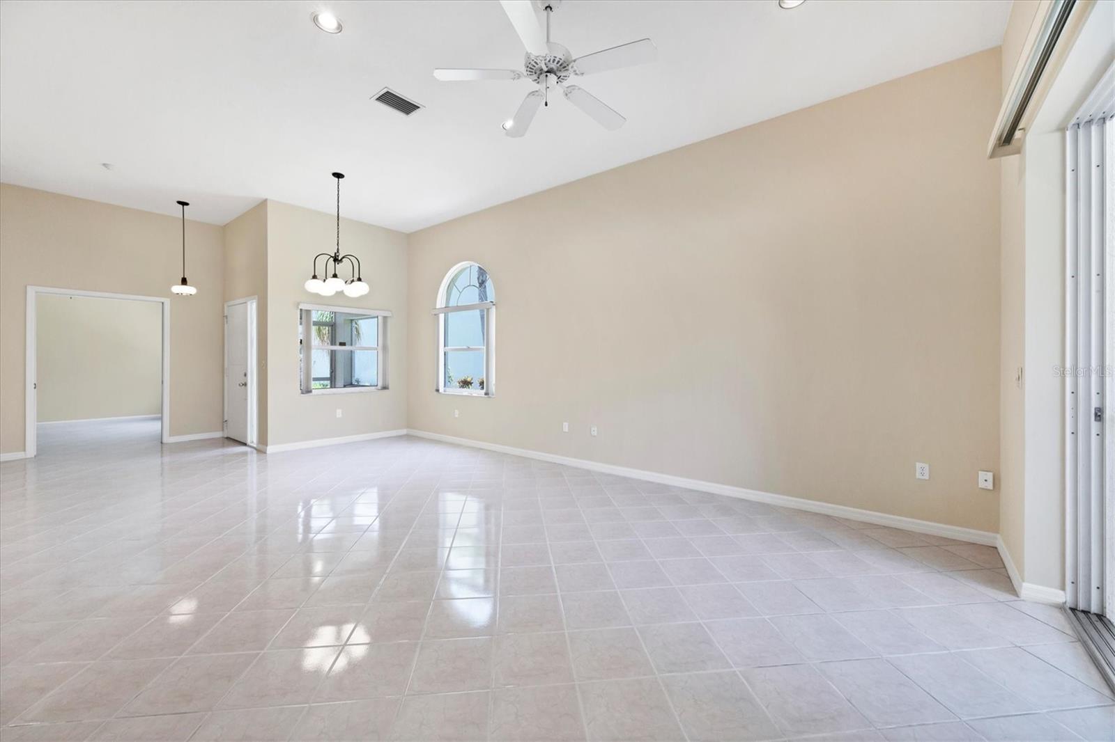 Image 8 of 55 For 6222 Country Club Way