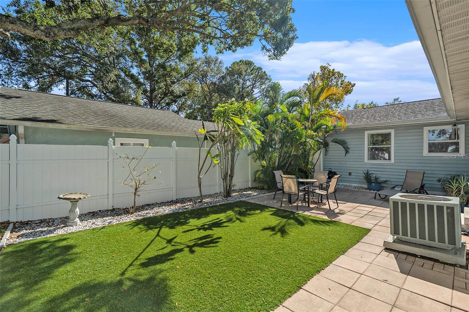 Image 22 of 33 For 777 51st Avenue N