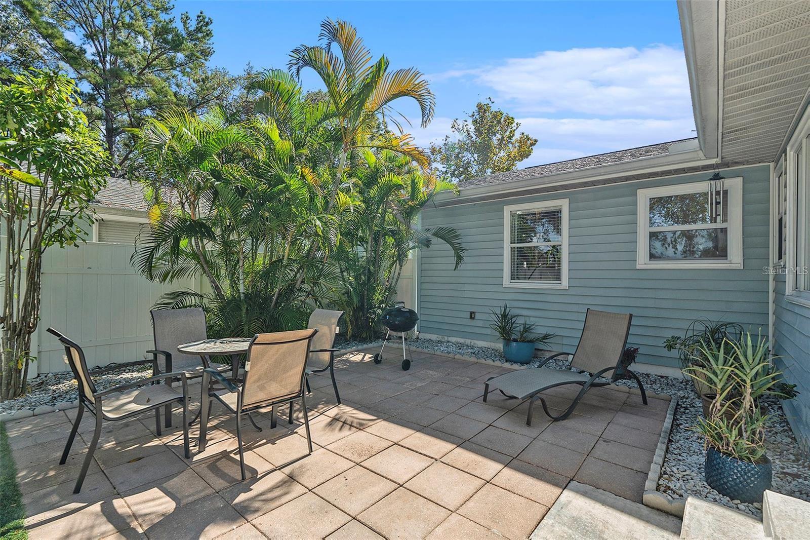 Image 3 of 33 For 777 51st Avenue N