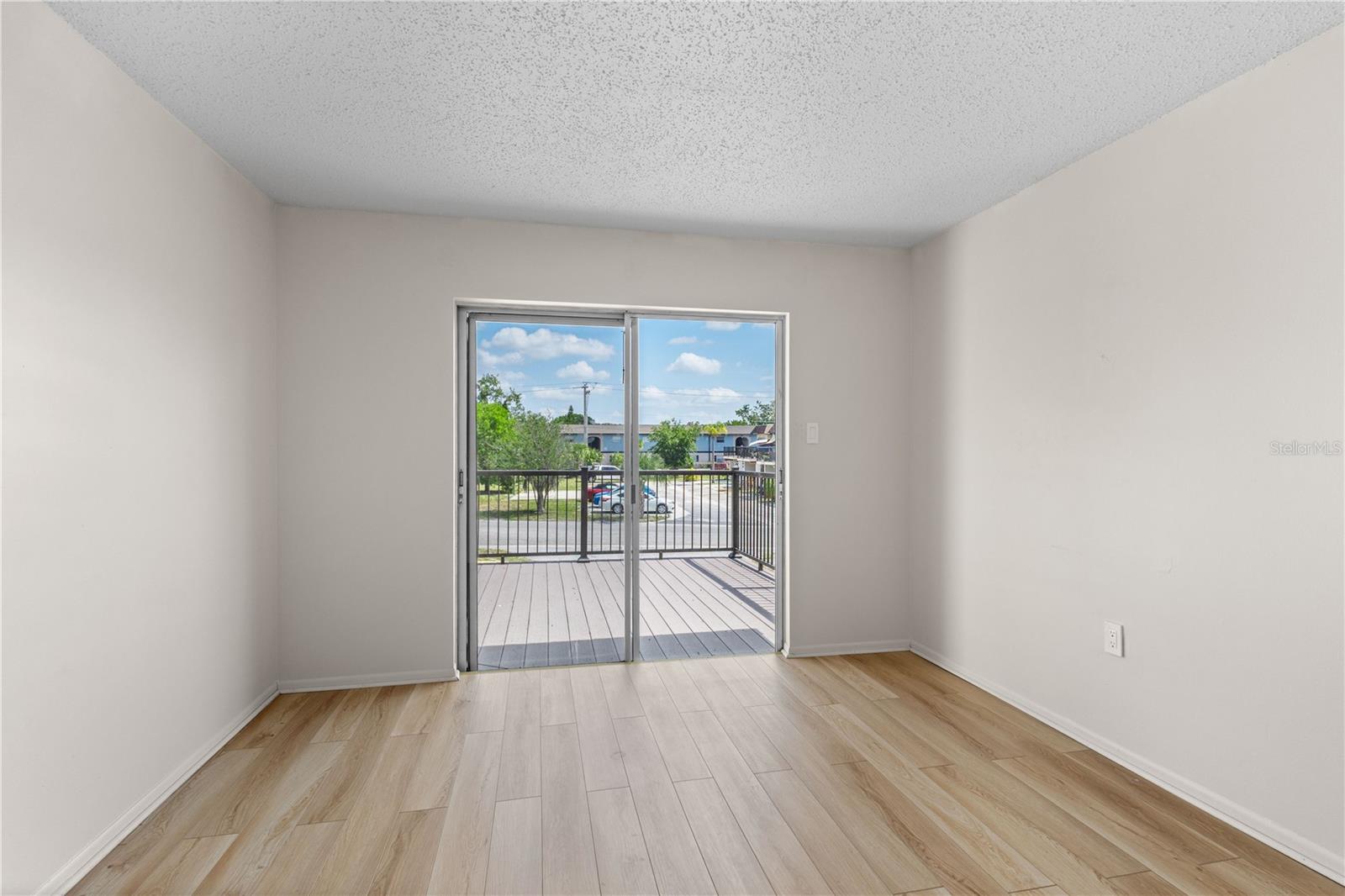 Image 25 of 34 For 3212 Ramblewood Drive N 3212