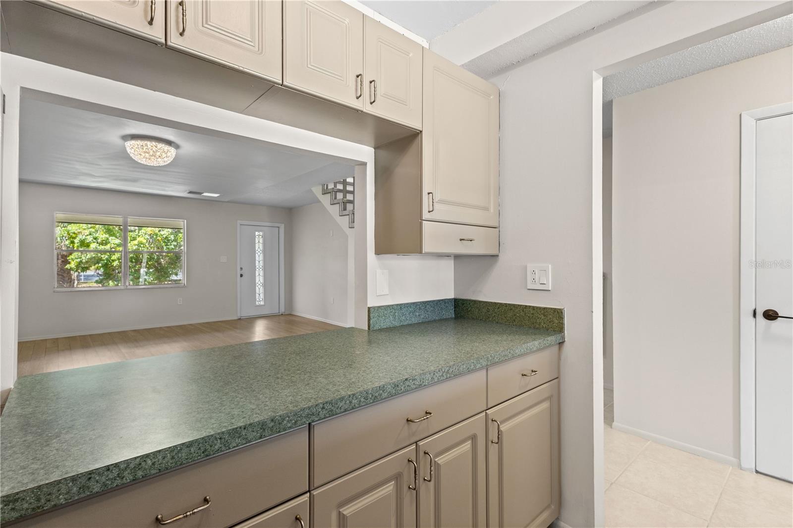 Image 5 of 34 For 3212 Ramblewood Drive N 3212