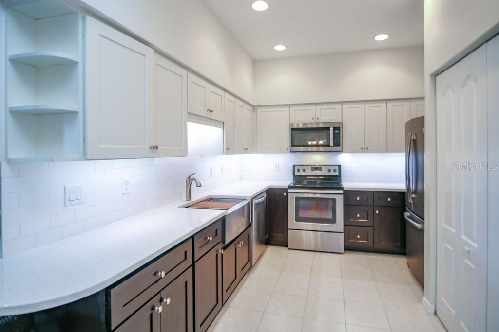Image 3 of 32 For 6448 7th Avenue Circle W