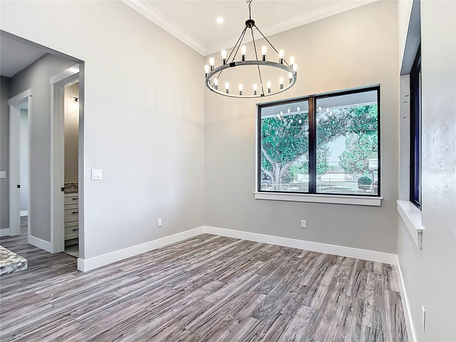 Image 16 of 53 For 10588 Kidron Avenue
