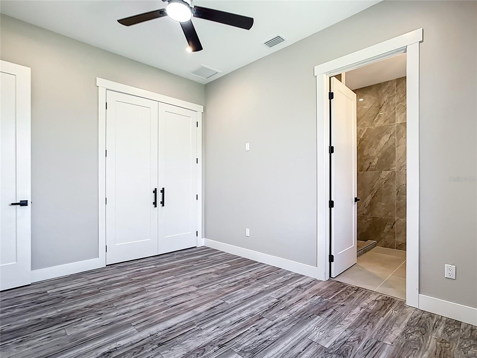 Image 35 of 53 For 10588 Kidron Avenue