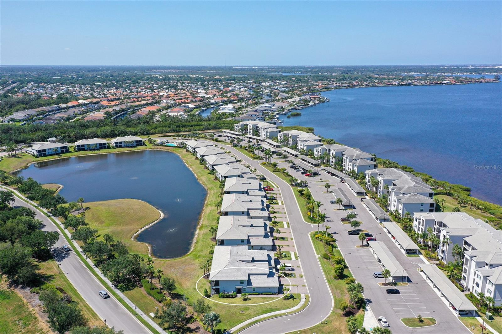 Listing photo id 0 for 1017 Tidewater Shores Loop 1017