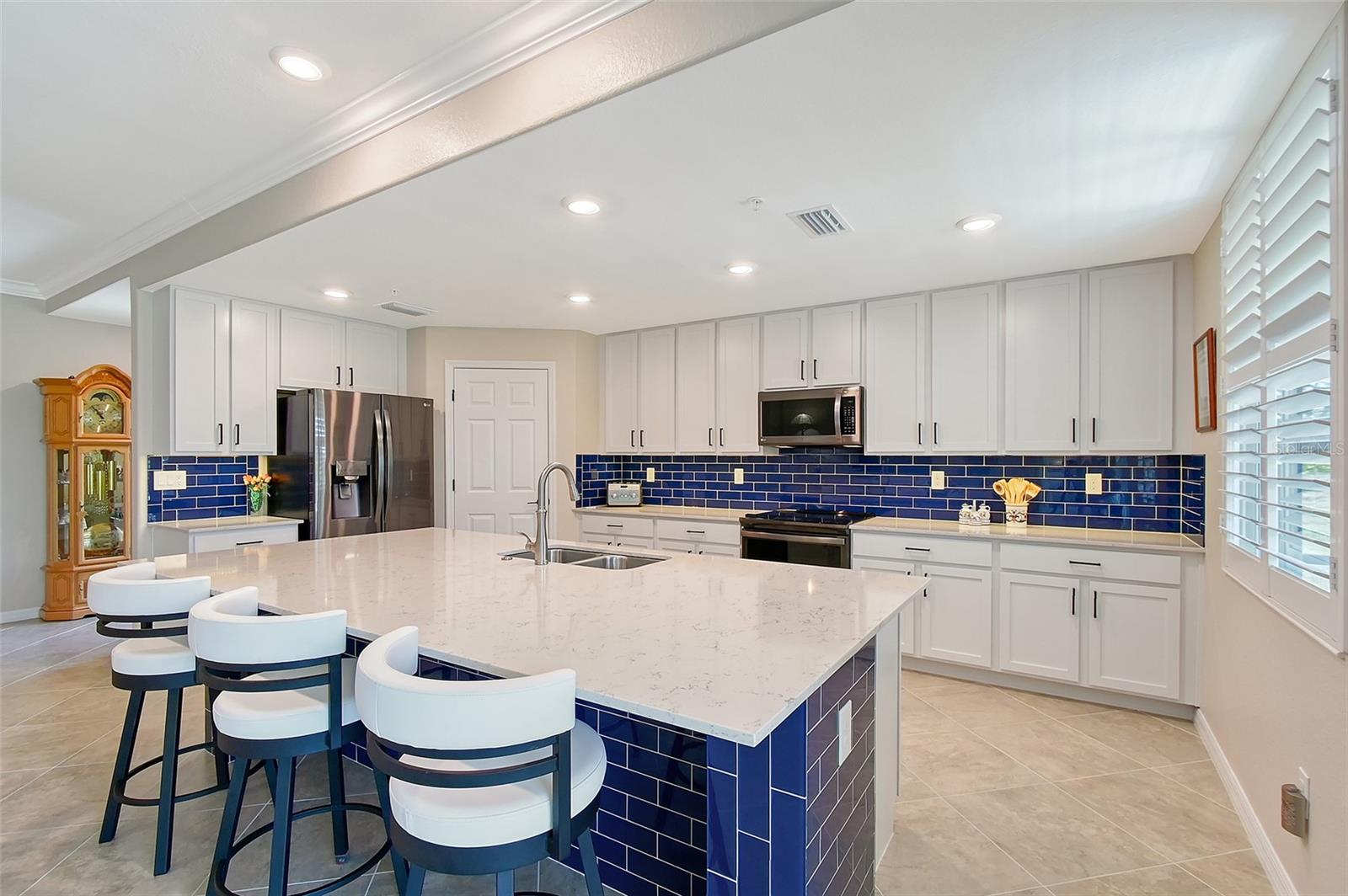 Listing photo id 23 for 1017 Tidewater Shores Loop 1017