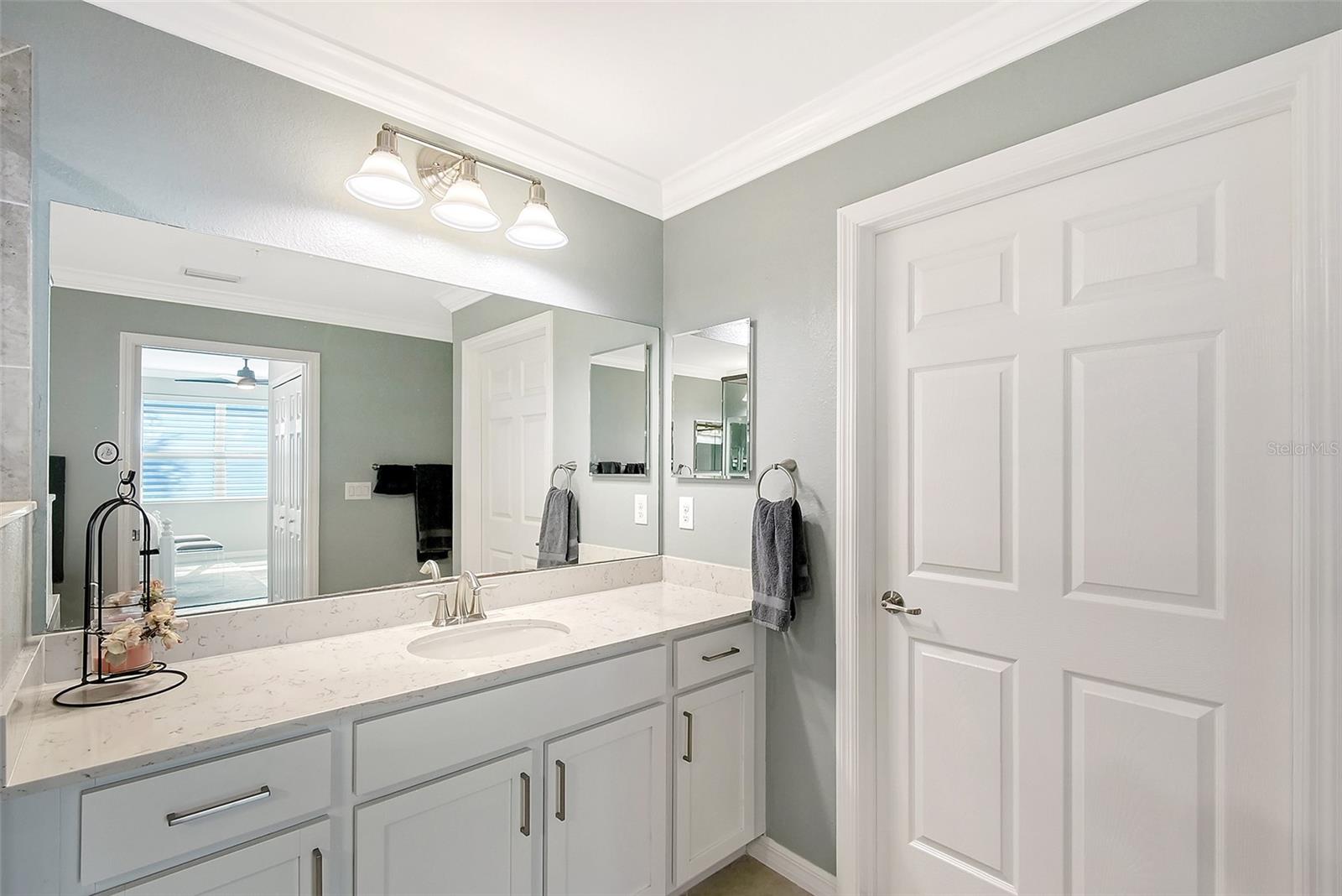 Listing photo id 30 for 1017 Tidewater Shores Loop 1017