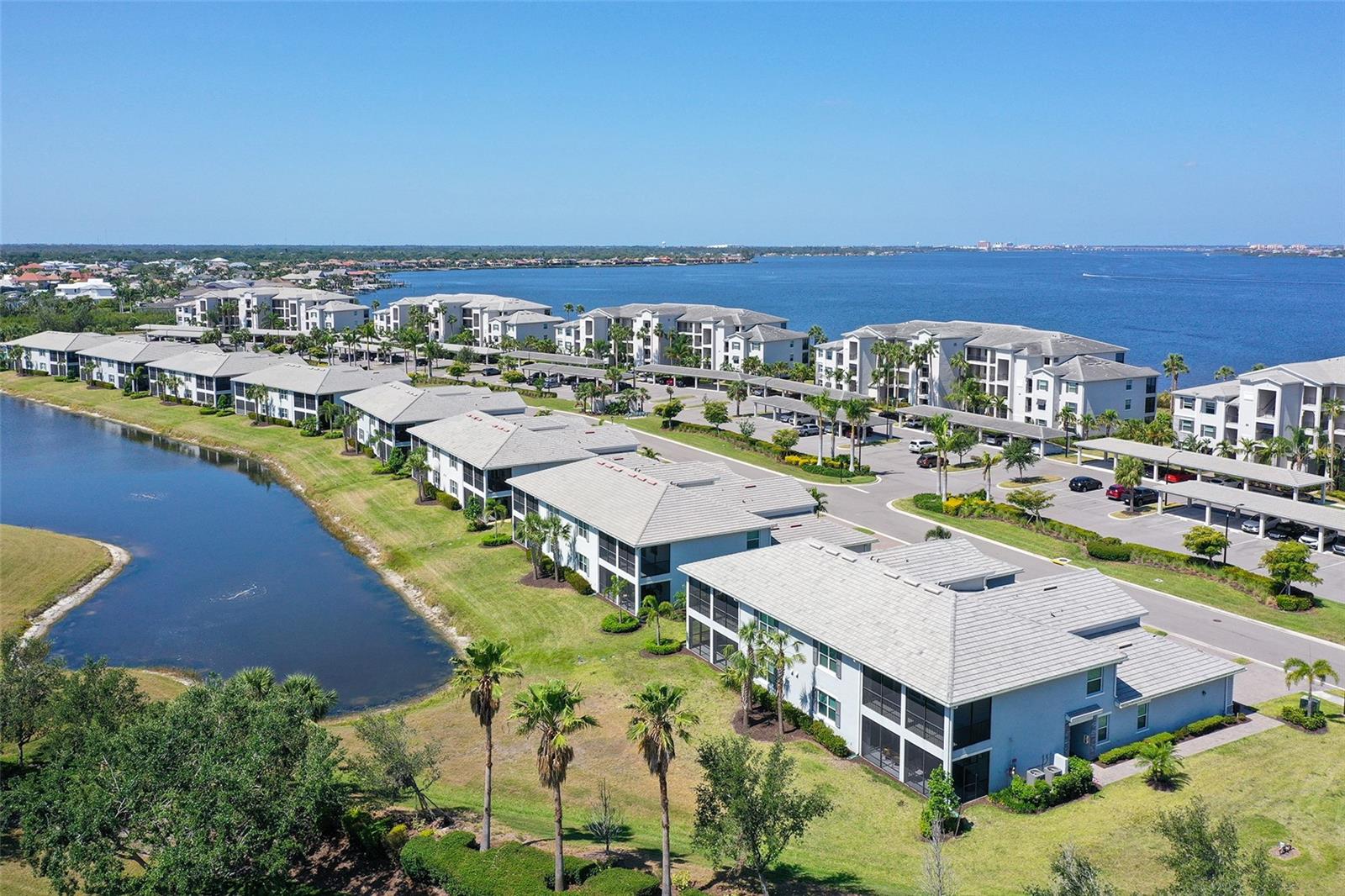 Listing photo id 41 for 1017 Tidewater Shores Loop 1017