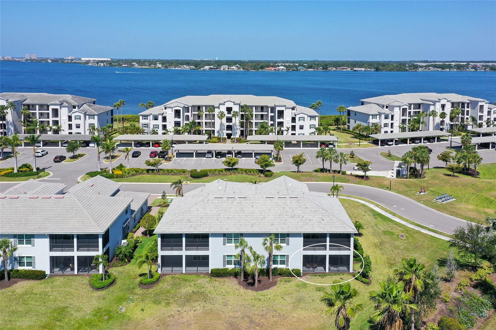 Listing photo id 42 for 1017 Tidewater Shores Loop 1017