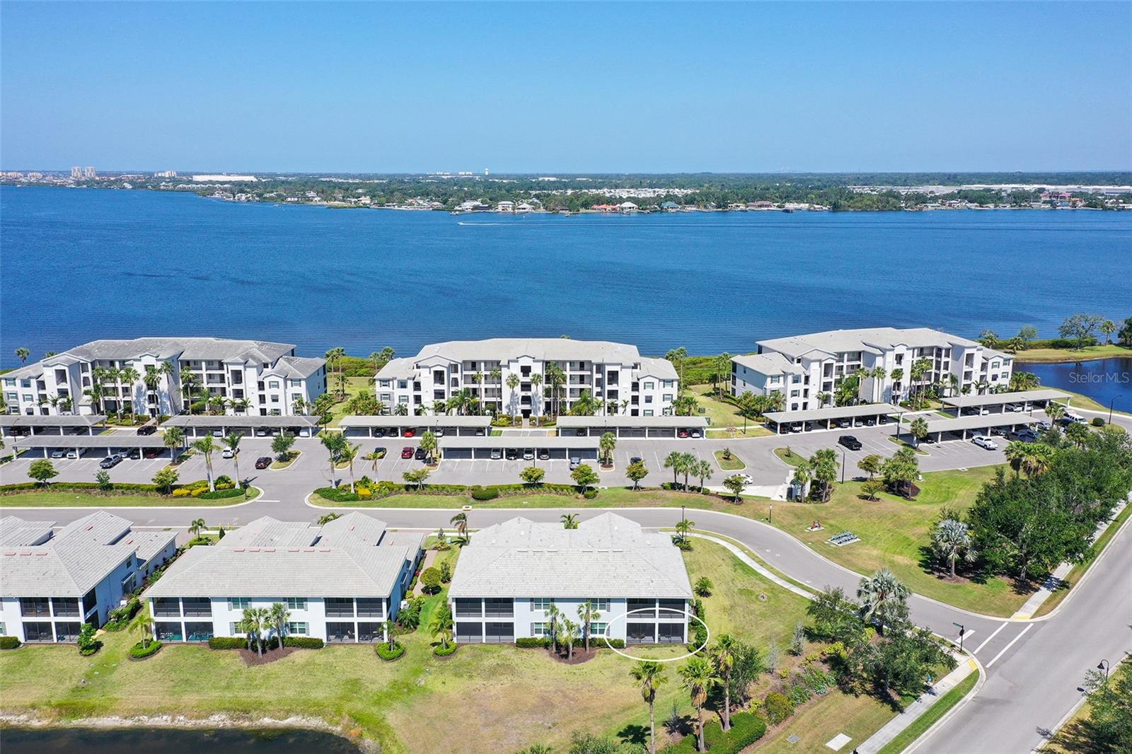 Listing photo id 43 for 1017 Tidewater Shores Loop 1017
