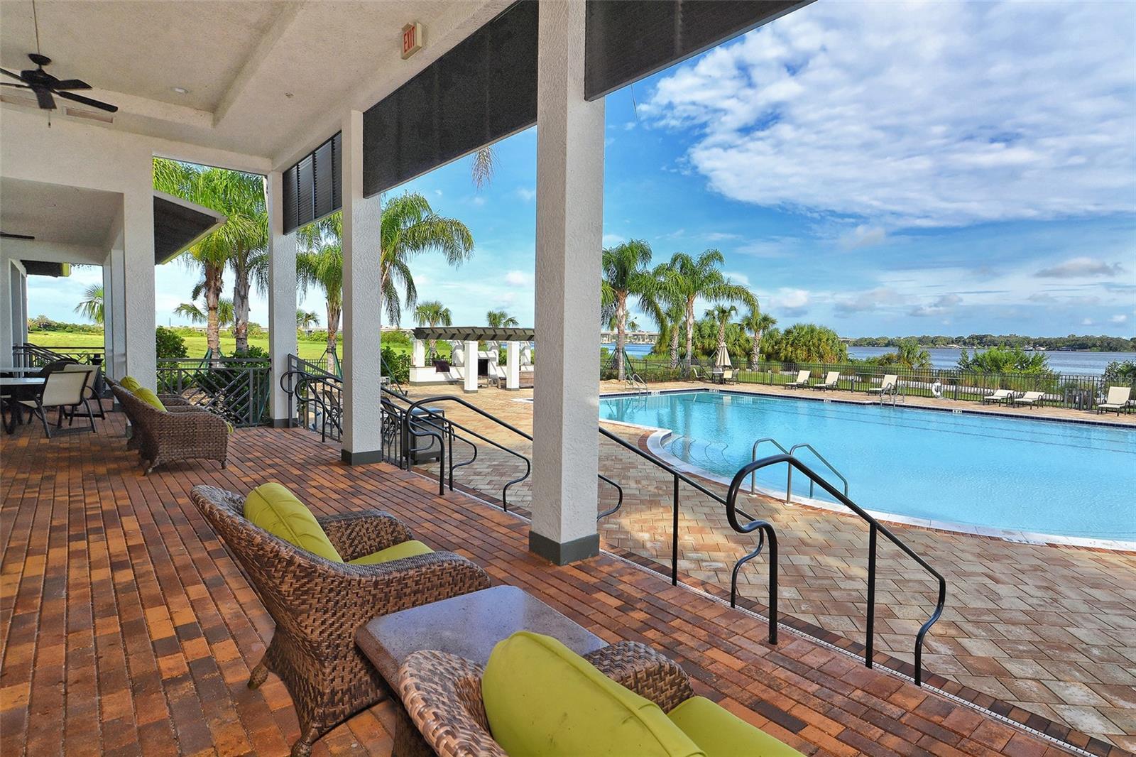 Listing photo id 54 for 1017 Tidewater Shores Loop 1017