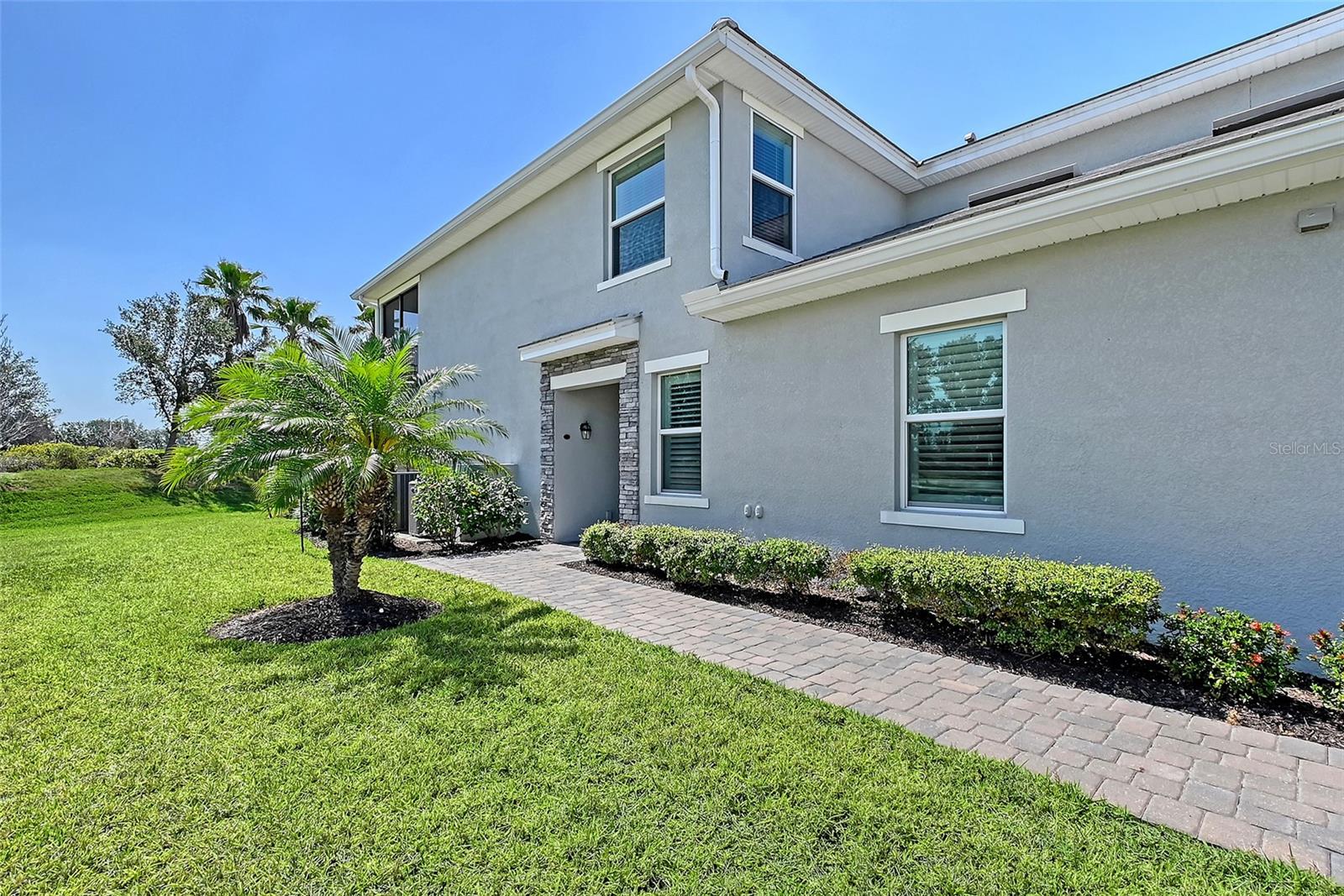 Listing photo id 4 for 1017 Tidewater Shores Loop 1017