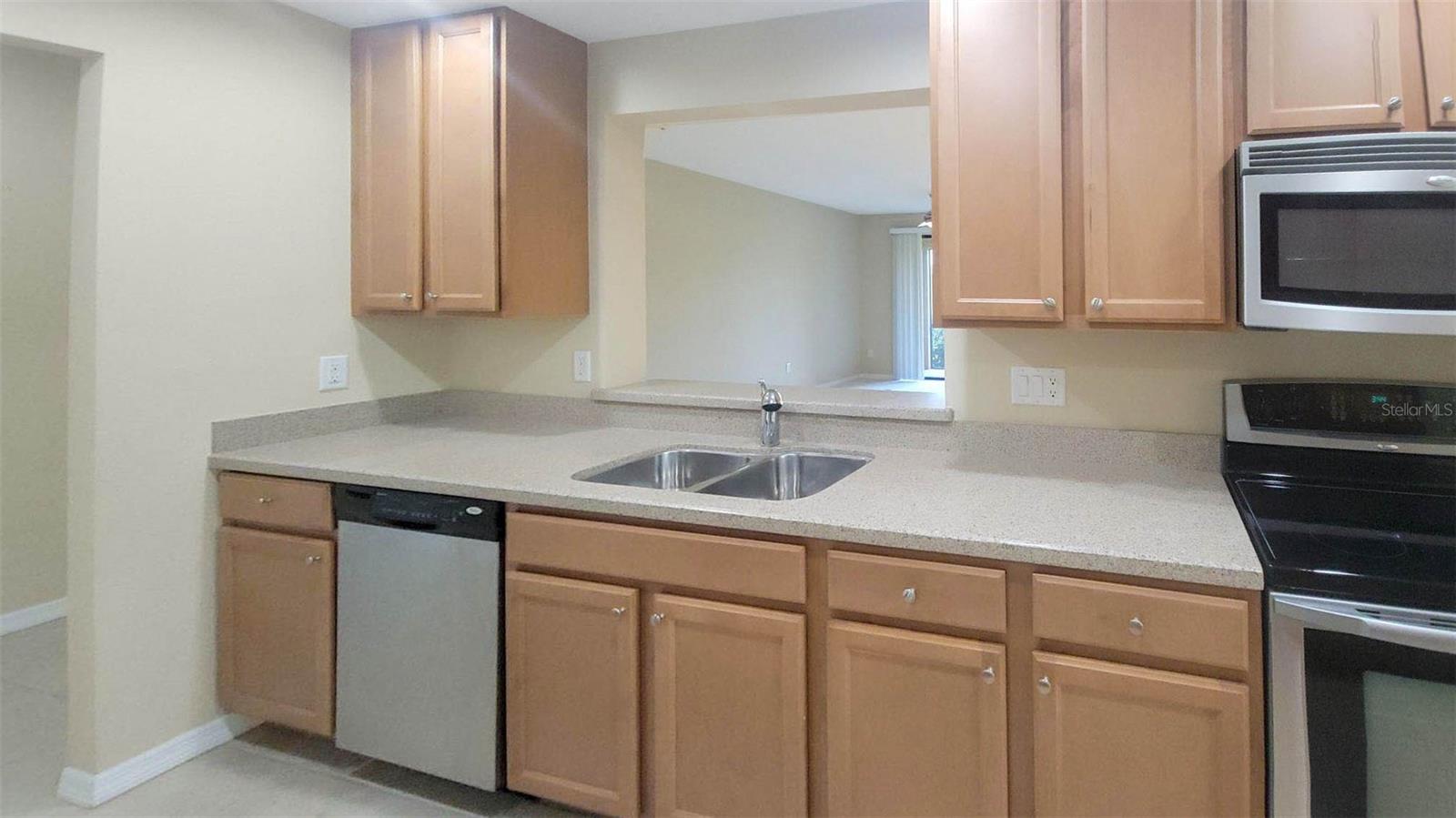 Image 6 of 21 For 7222 Hamilton Road