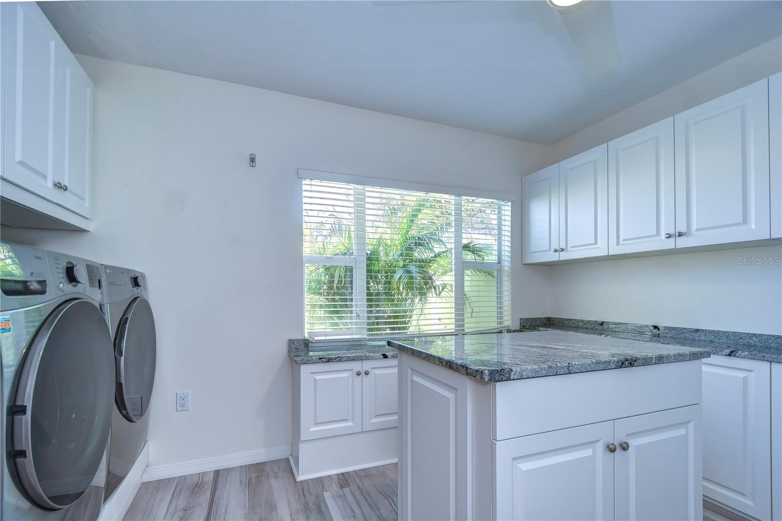 Image 10 of 22 For 6405 16th Avenue Drive W
