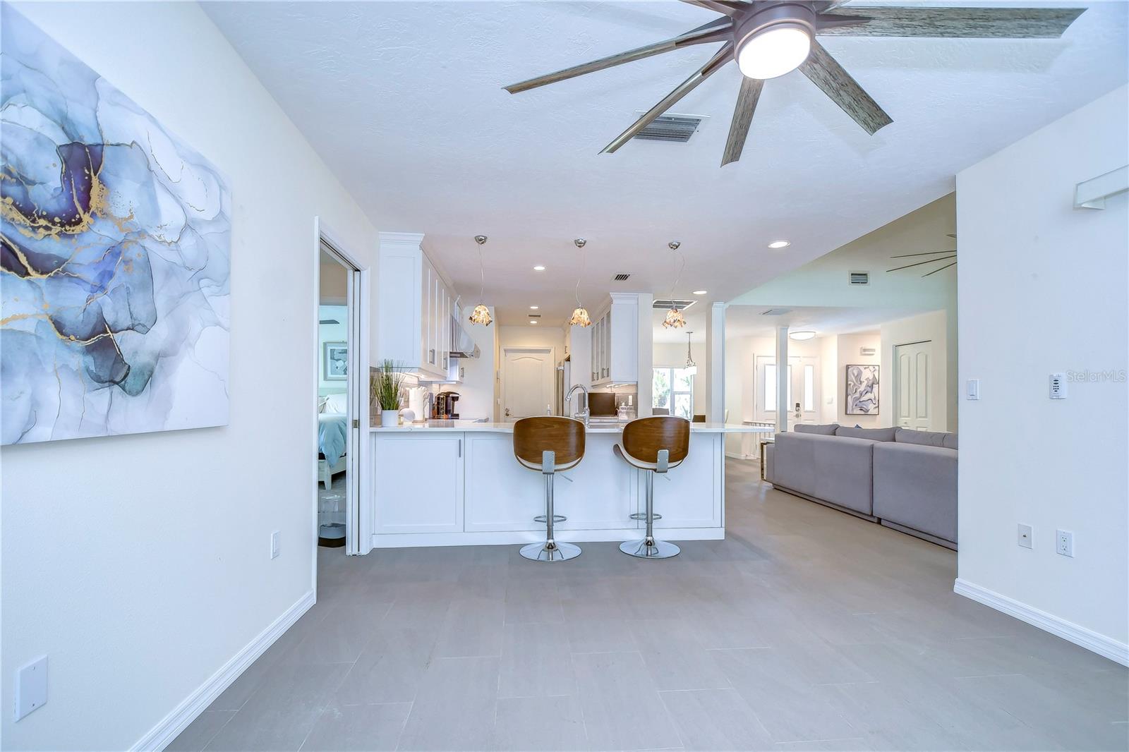 Image 3 of 22 For 6405 16th Avenue Drive W