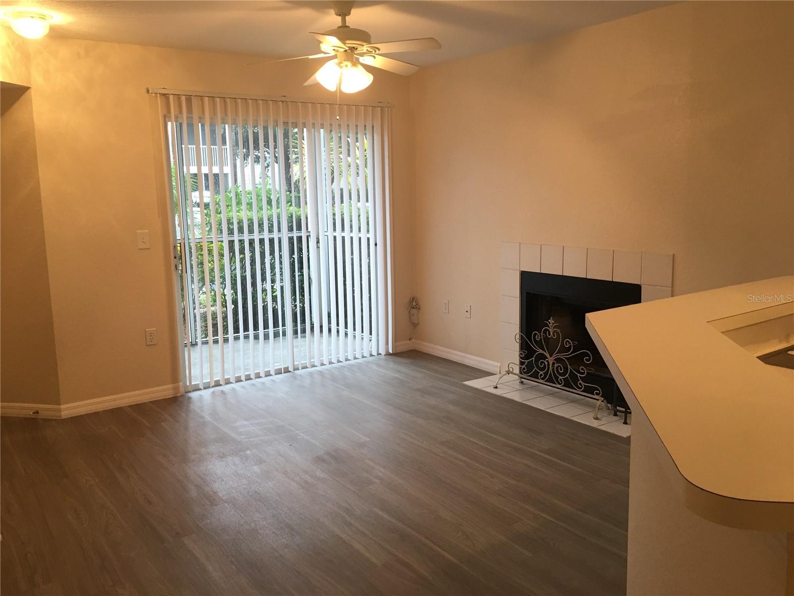 Image 2 of 14 For 850 Tamiami Trail 401