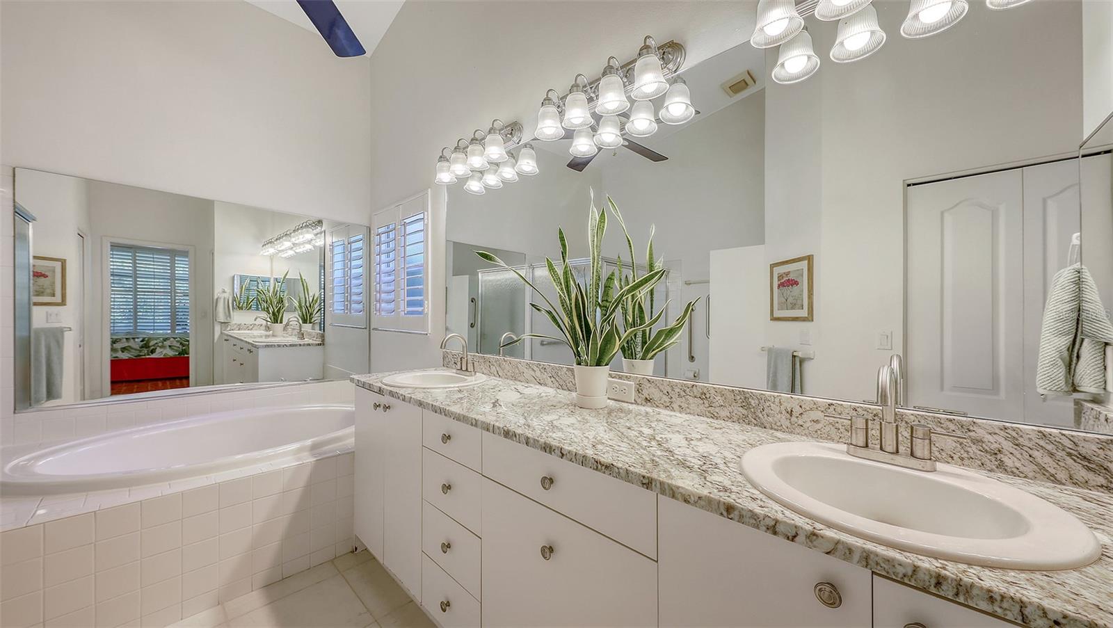 Image 23 of 42 For 4208 Balmoral Way