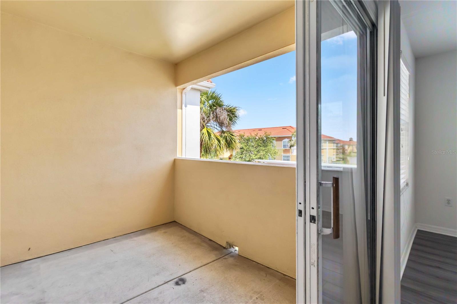 Image 29 of 41 For 1010 Villagio Circle 203