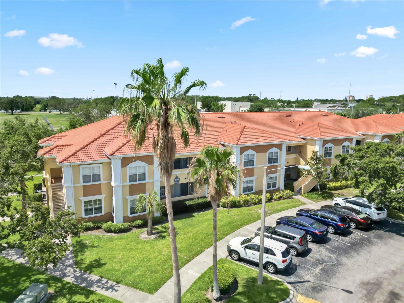 Image 32 of 41 For 1010 Villagio Circle 203