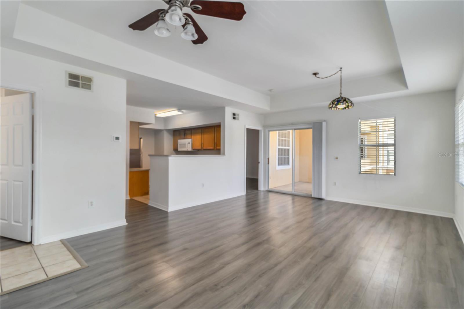 Image 7 of 41 For 1010 Villagio Circle 203