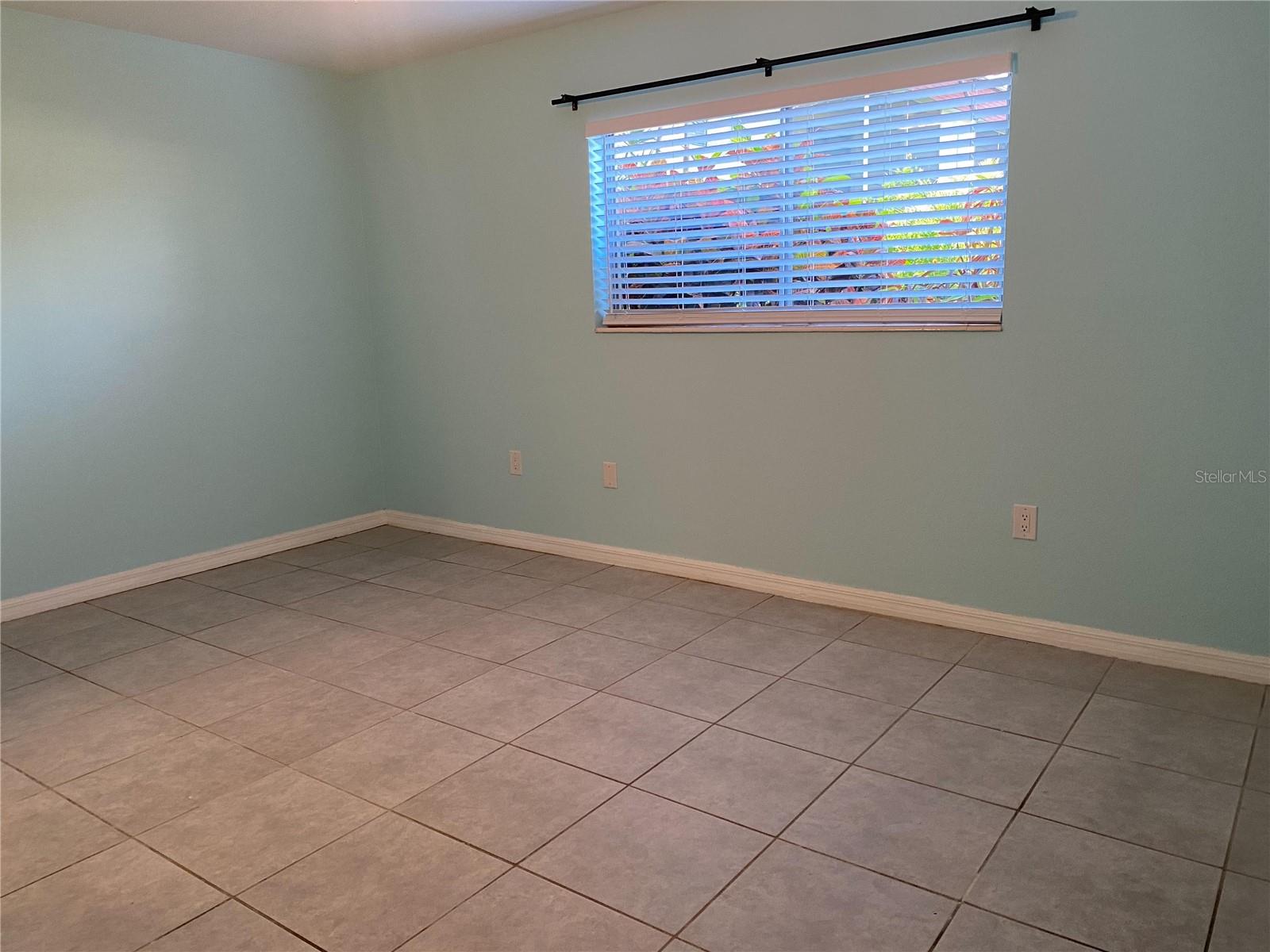 Image 20 of 23 For 3606 Beneva Road 502
