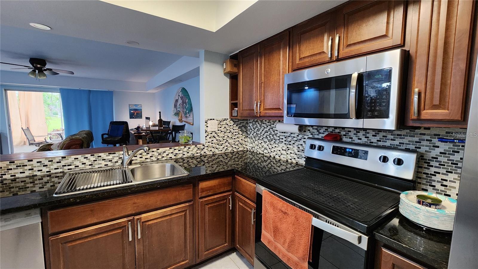 Image 5 of 23 For 3606 Beneva Road 502