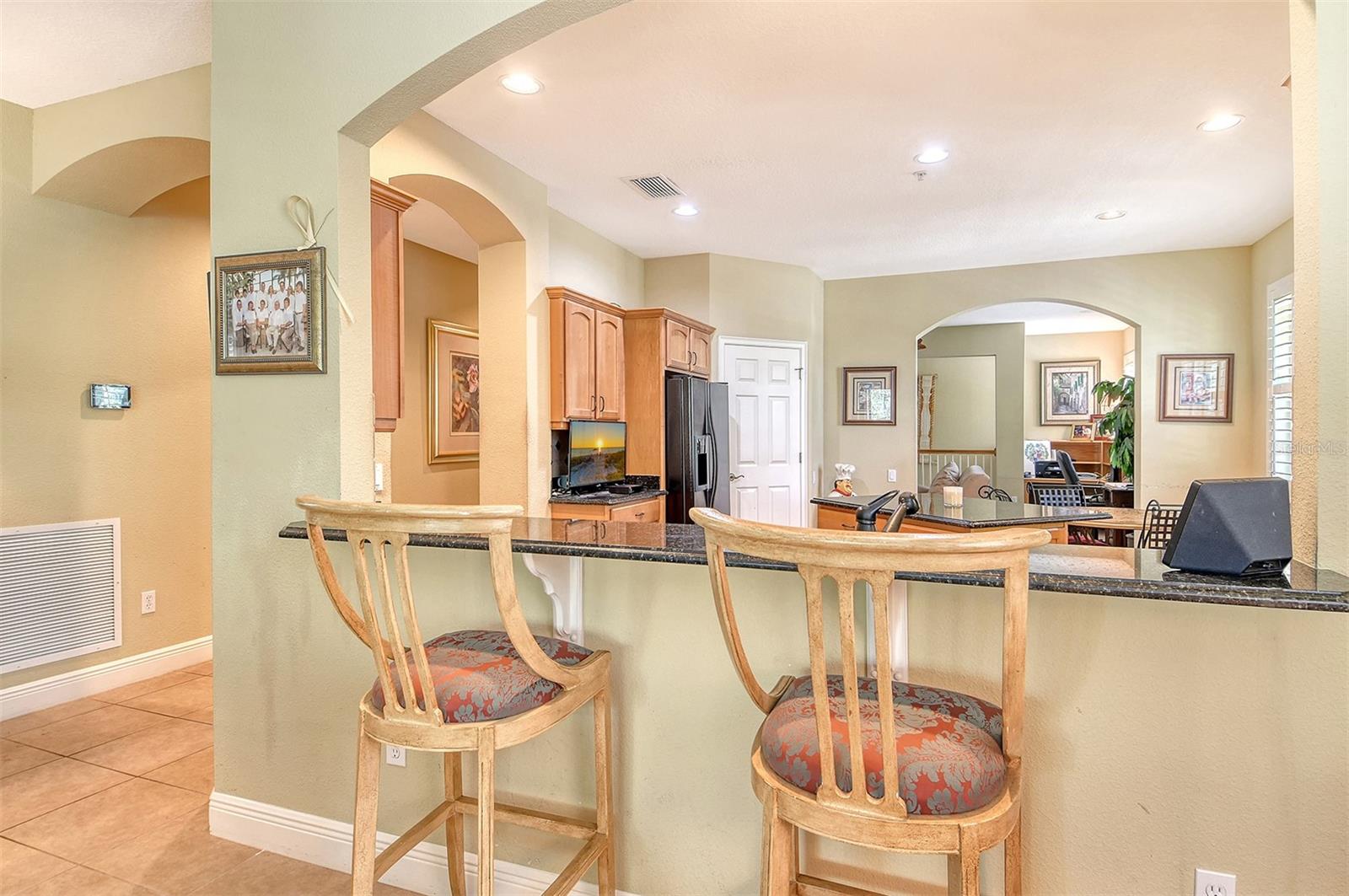 Image 12 of 49 For 6552 Moorings Point Circle 201