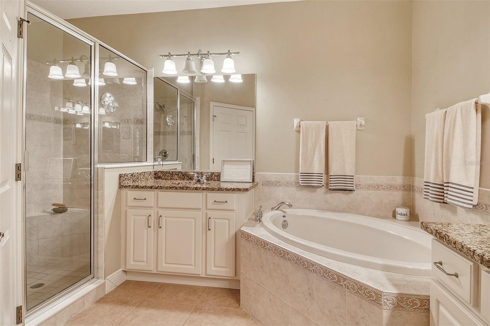 Image 18 of 49 For 6552 Moorings Point Circle 201