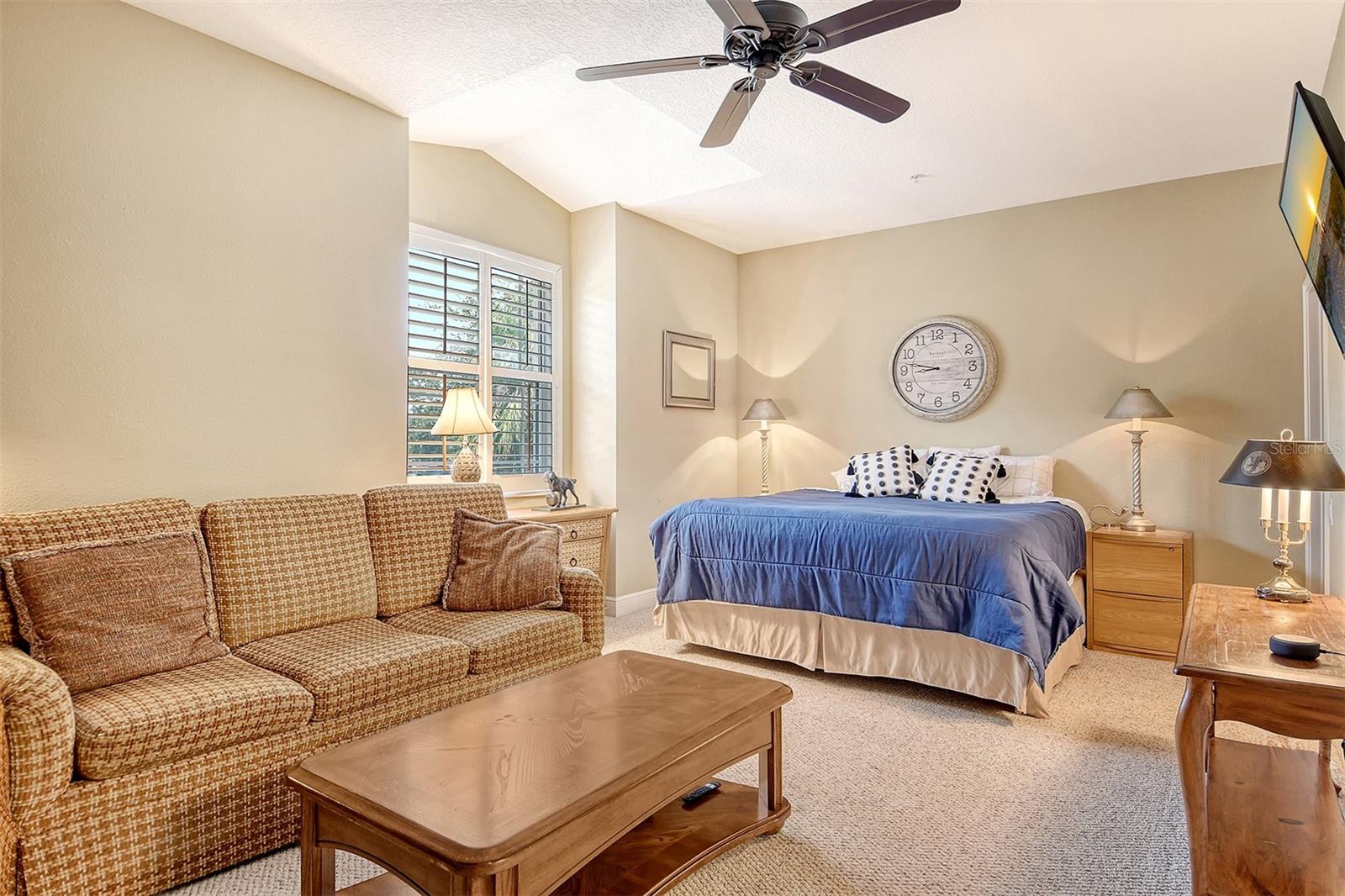 Image 19 of 49 For 6552 Moorings Point Circle 201