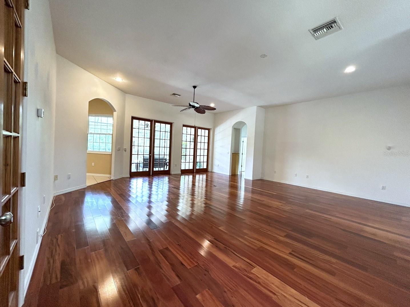 Image 4 of 30 For 13809 18th Place E