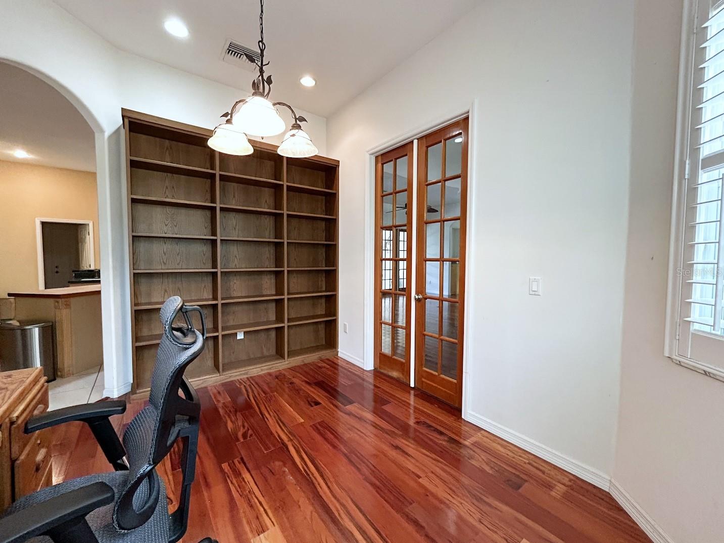 Image 7 of 30 For 13809 18th Place E