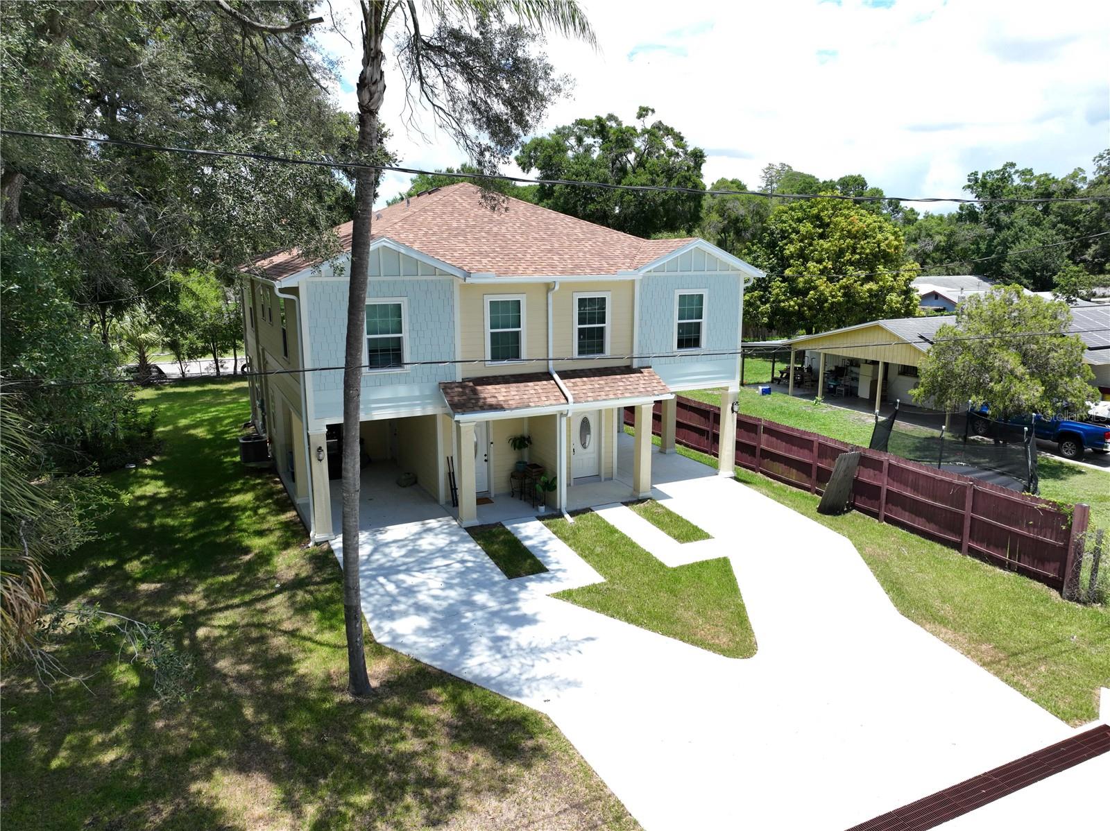 Listing photo id 62 for 4209 Woodlawn Avenue