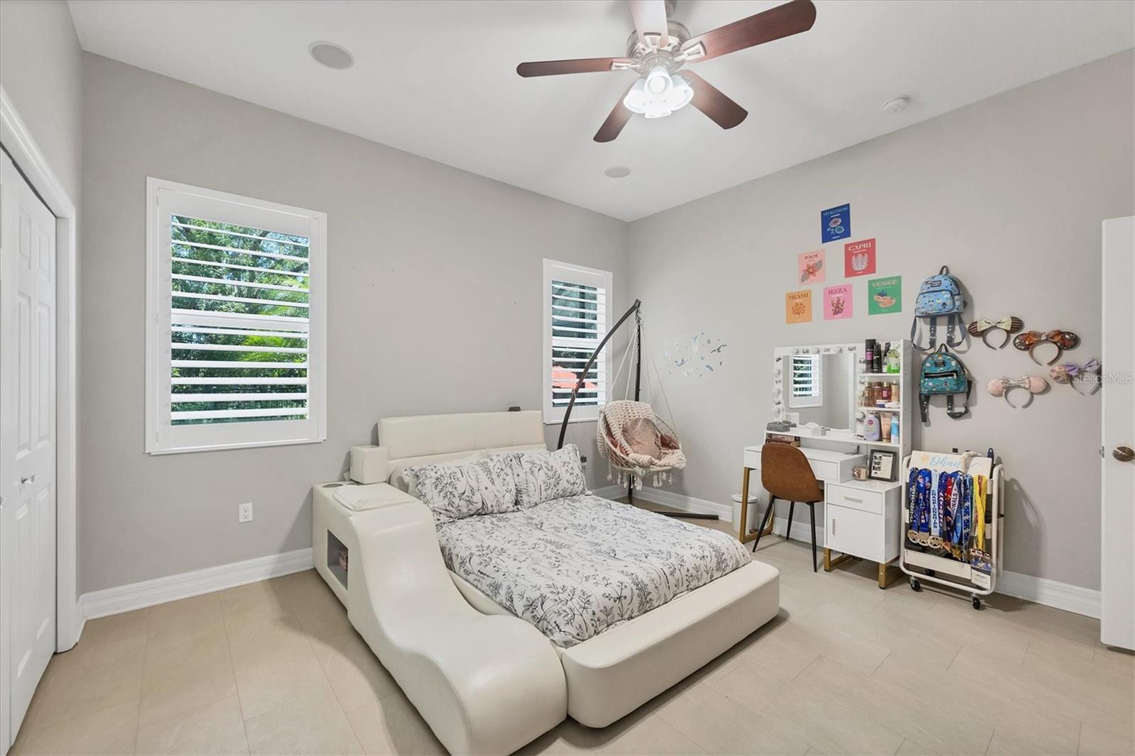 Image 30 of 52 For 15208 21st Avenue E