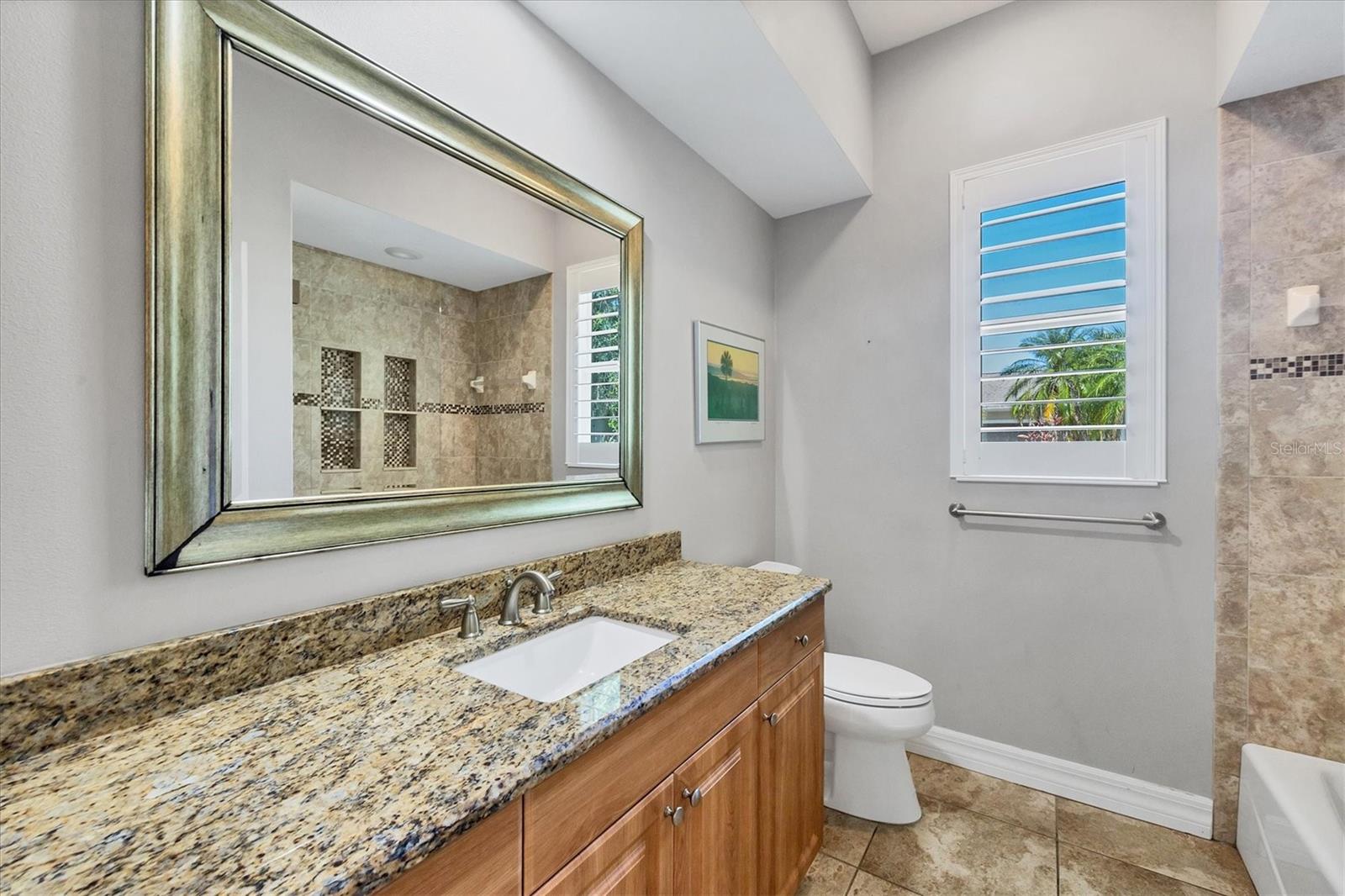 Image 33 of 52 For 15208 21st Avenue E