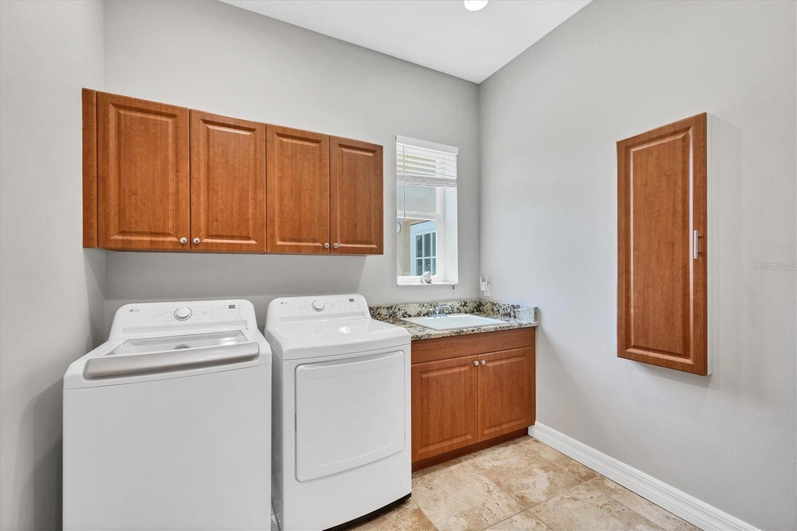 Image 38 of 52 For 15208 21st Avenue E