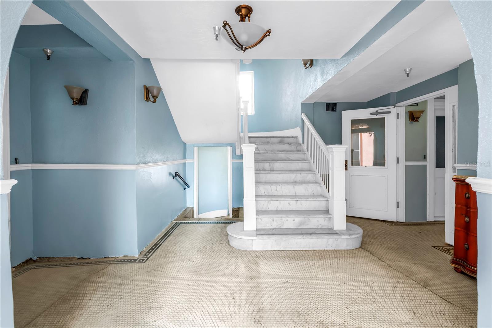 Image 23 of 30 For 1221 Palm Avenue 303